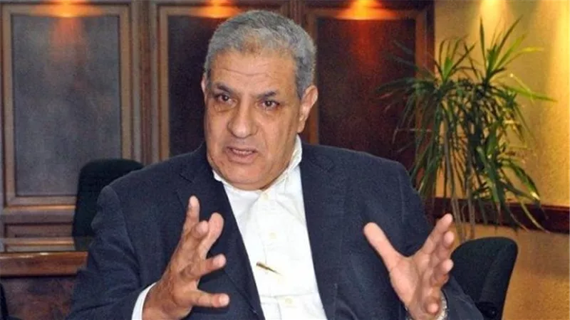 محلب يبحث مع وزير المالية آليات تنفيذ الموازنة