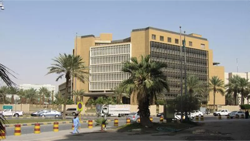 وزارة المالية السعودية تتمسك باستبعاد المقاول المتعثر