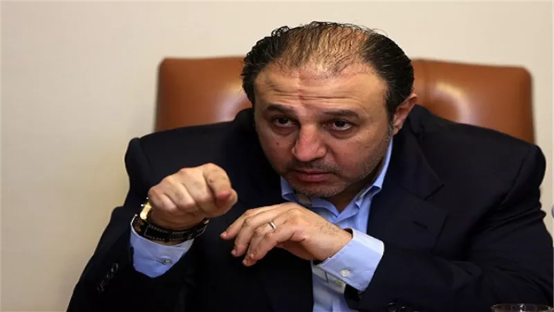 العاملون بـ