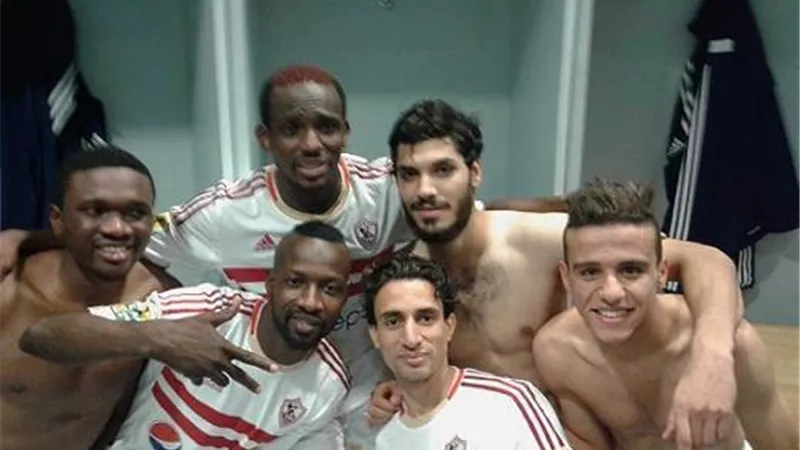 بالفيديو.. ثلاثي الزمالك الإفريقي يحتفلون بدرع الدوري على طريقتهم الخاصة