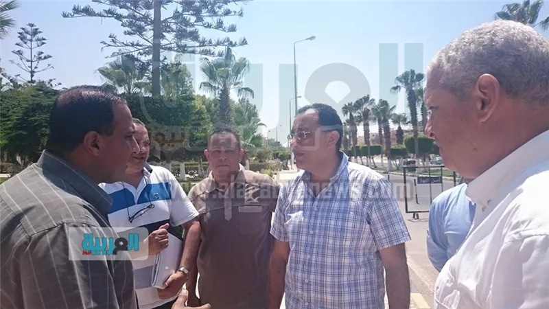بالصور.. وزير الإسكان يتابع سير العمل بمشروع الإسكان الاجتماعي 