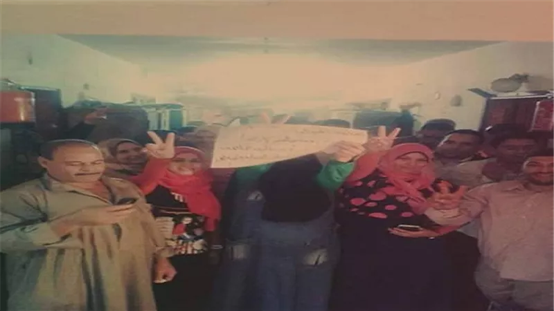 بالصور.. استمرار إضراب عاملي هيئة الأوقاف بالمنوفية 