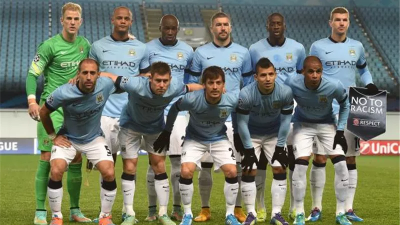 مانشيستر سيتي يعبر نوريتش ويتصدر الدوري الإنجليزي