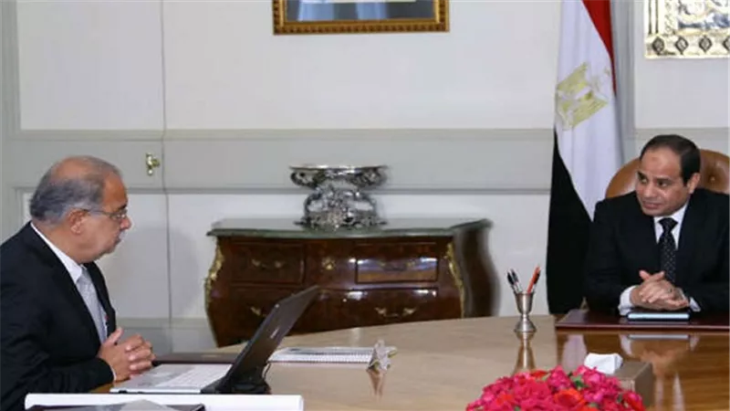 السيسي يبحث مع رئيس الوزراء عرضًا روسيًا لإنشاء محطة نووية