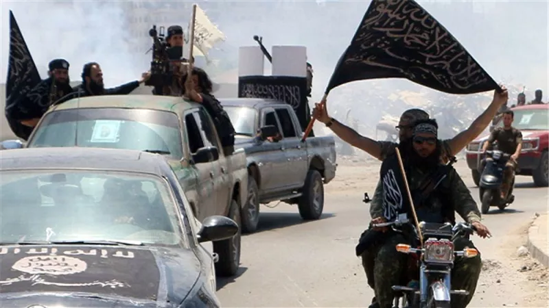 مسلحو القاعدة يفجرون قبة أثرية في تعز باليمن
