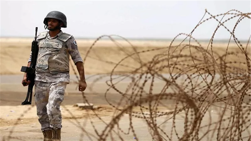 مقتل جندي سعودي جراء تعرض أحد مراكز حرس الحدود للقصف
