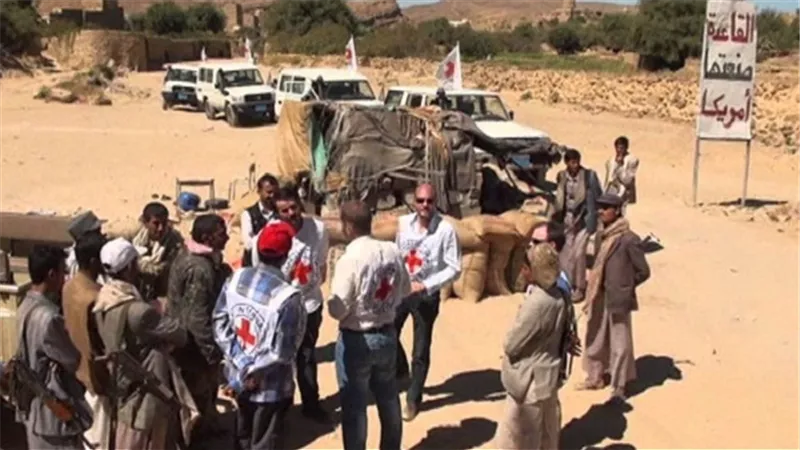 مجهولون يحتجزون موظفة بالصليب الأحمر في اليمن