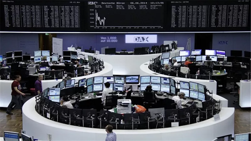 نيكي يتراجع 0.4% الى 19938.13 نقطة وسط تعاملات ضعيفة