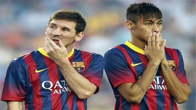 الأزمة المالية تجبر برشلونة على بيع ميسي أو نيمار 