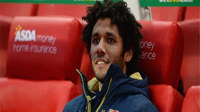 بالفيديو.. أرسنال يسقط أمام تشيلسي تحت أنظار النني