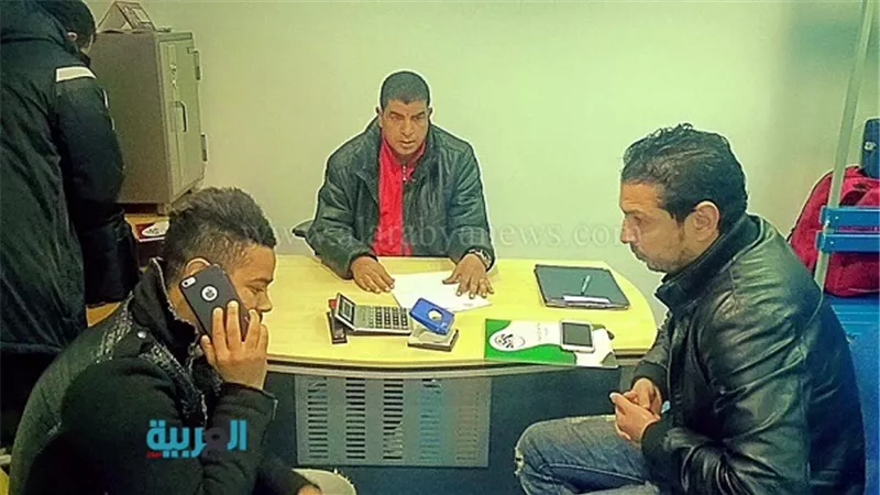 بالصور.. كريم الضو يوقع لـ