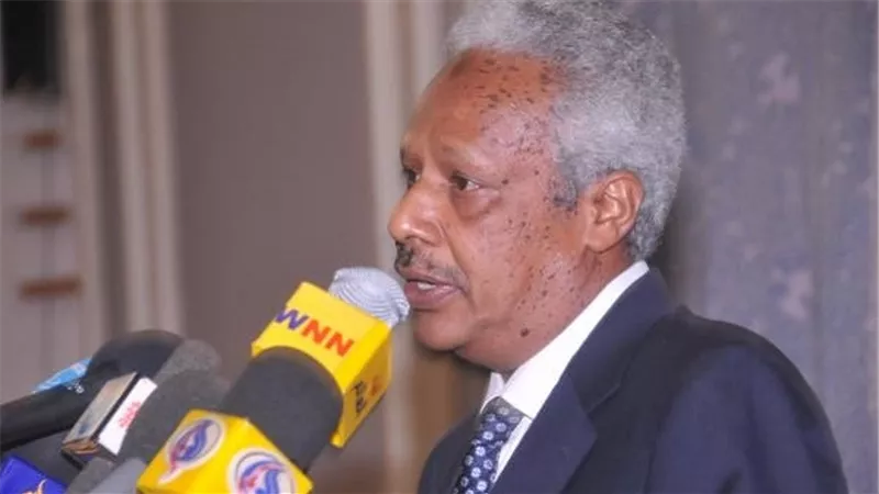  وزير المالية السوداني يؤكد أهمية ضخ النقد الأجنبي بمصارف البلاد