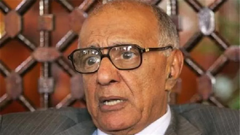 محافظ البنك المركزى اليمنى يرفض العمل مع الحوثيين ويعود لمحافظة حضرموت