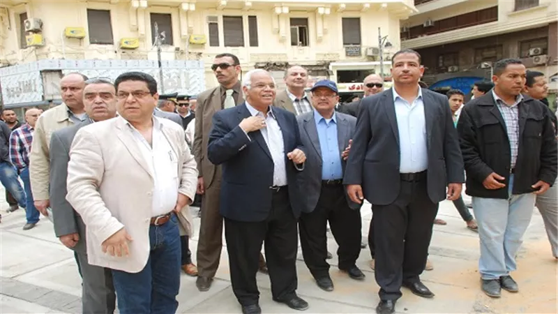 القاهرة في أسبوع.. المحافظ يحيل رئيس حي المعادي للنيابة.. تدعيم أسطول النقل العام وزيادة عدد الوحدات.. وتقنين أوضاع منطقة شق التعبان