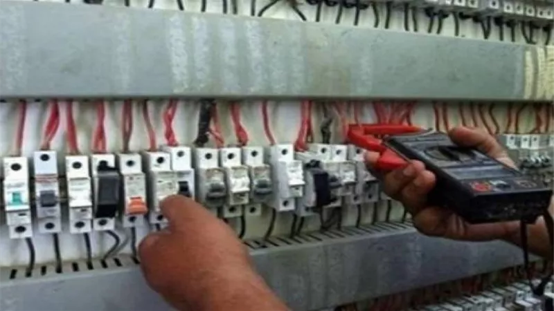 ضبط 7 آلاف قضية سرقة تيار كهربائي بالمحافظات