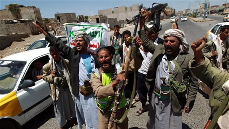 مقتل 16 من ميليشيات الحوثيين وصالح في تعز
