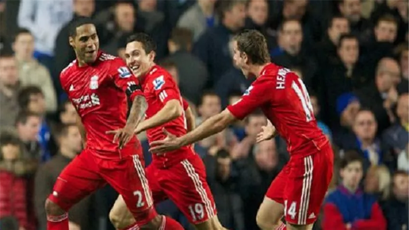 بث مباشر.. ليفربول يواجه أجسبورج في الدوري الأوروبي