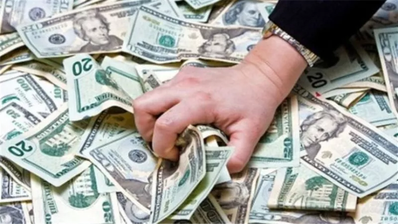 نيجيريا توفر ملايين الدولارات لأكثر من 20 ألف موظف