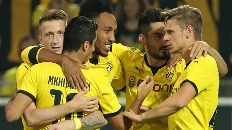 بث مباشر.. دوتموند في مواجهة توتنهام بالدوري الأوروبي