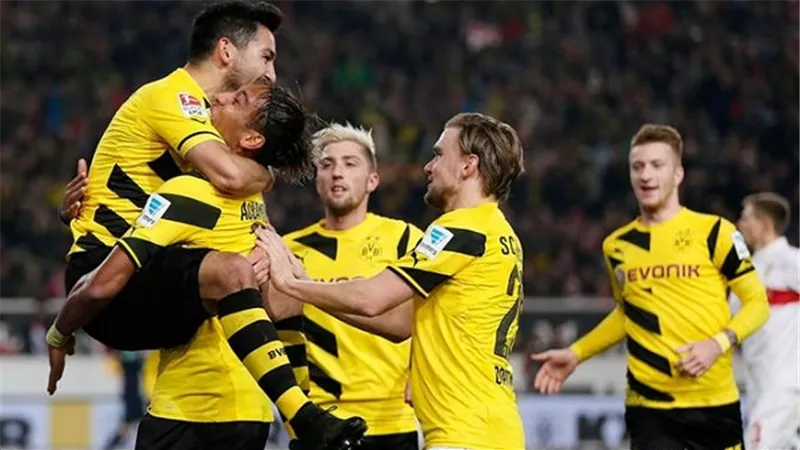 بوروسيا يفوز على توتنهام ويتأهل لدور الـ 16 بالدوري الأوروبي 