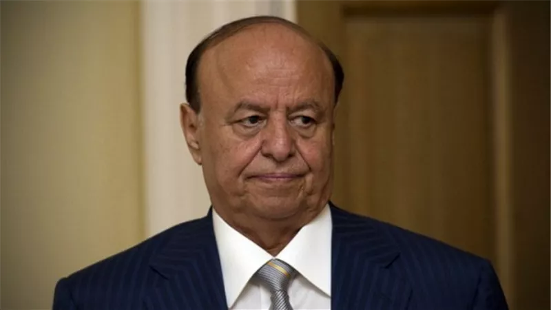 هادي يجتمع بمسئولين يمنيين لمناقشة الأوضاع في البلاد