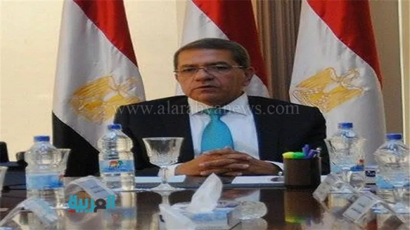 وزير المالية: العجز المتوقع سيصل إلى 9.9% خلال 2017/2016