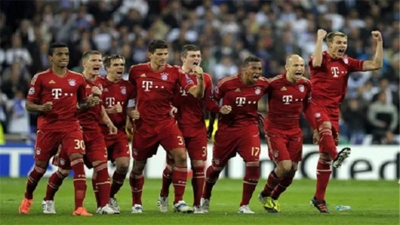 بالفيديو.. بايرن ميونخ يتقدم على بنفيكا بهدف نظيف في الشوط الأول