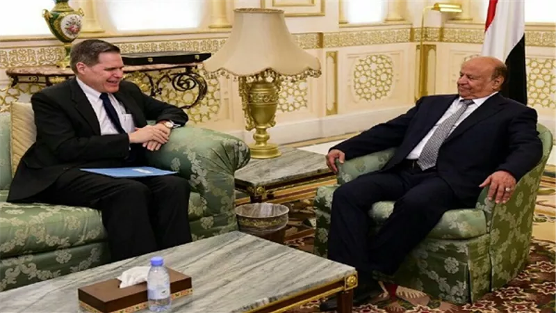 منصور يبحث مع السفير الأمريكي جهود إحلال السلام في اليمن