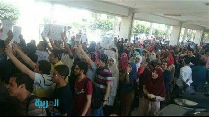 تعليق إضراب طلاب 