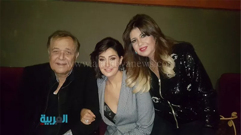 بالصور.. محمود عبد العزيز يصل العرض الخاص لـ
