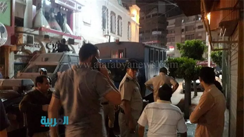 بالصور.. تعزيزات أمنية في محيط قسم أول طنطا لمنع هروب المساجين 