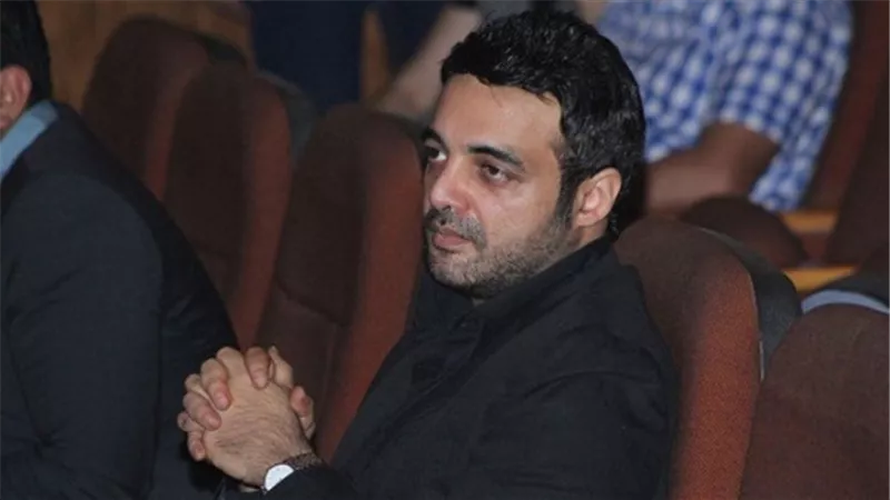 عمرو محمود ياسين يتعاطف مع أمين شرطة الرحاب