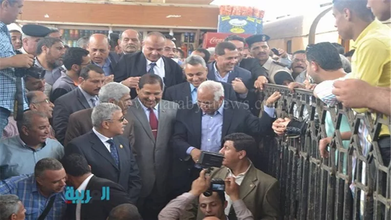 بالصور.. وزير النقل يوجه بتفعيل نقط التفتيش بطريق 