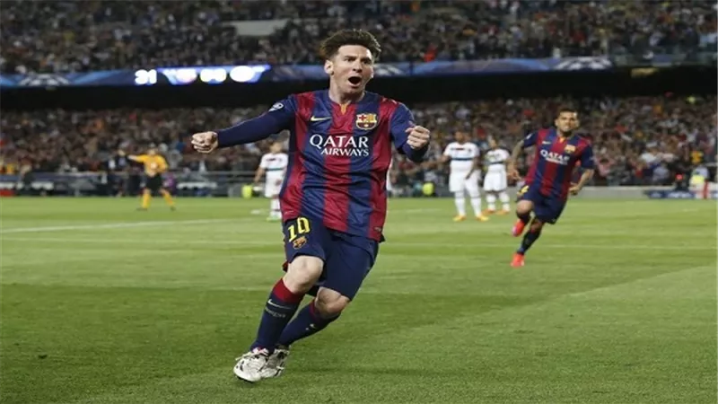 بالفيديو.. برشلونة يتقدم بهدف على خيخون في شوط أول مثير للجدل تحكيميًا