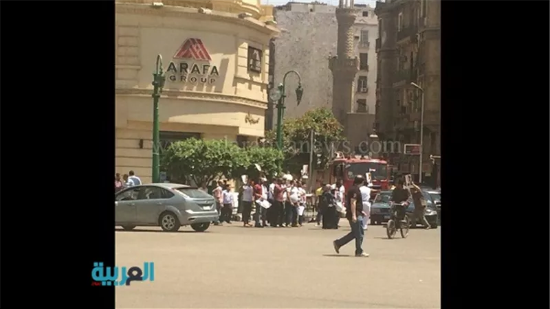 بالصور.. مظاهرات مؤيدة للنظام في محيط شارع طلعت حرب