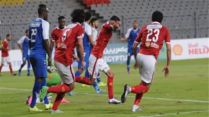 بالفيديو.. الأهلي يتعادل مع سموحة في شوط أول مثير
