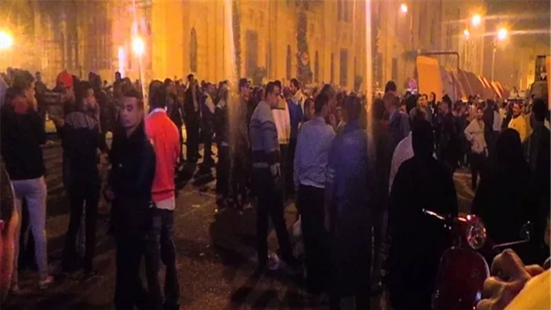شاهد.. أول فيديو لخروج أمين الشرطة قاتل سائق الميكروباص في الألف مسكن 
