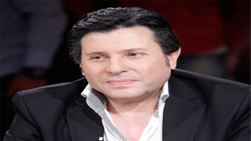 هاني شاكر يعلن تضامنه مع الهضبة في أزمة ألبومه الجديد