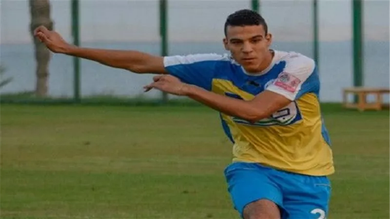 صراع بين الإسماعيلي وأسوان على شكري نجيب
