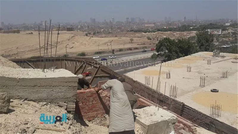 بالصور.. حملة لمحافظة القاهرة على 3 أحياء للنظافة