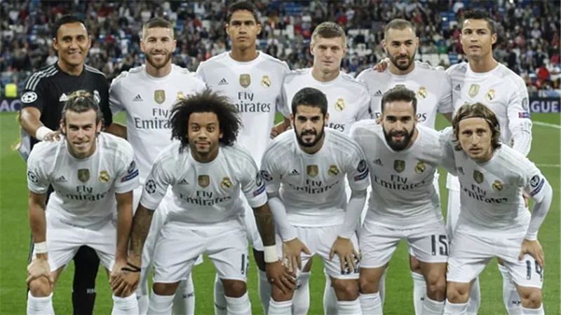 بث مباشر.. ريال مدريد يحل ضيفًا على سوسيداد بالليجا