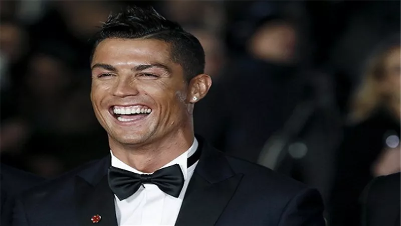 بشرى للفتيات.. كريستيانو رونالدو يبحث عن 