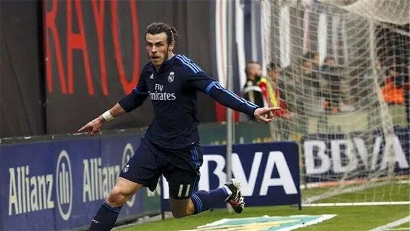 بالفيديو.. ريال مدريد يفوز على سويسداد ويتصدر 