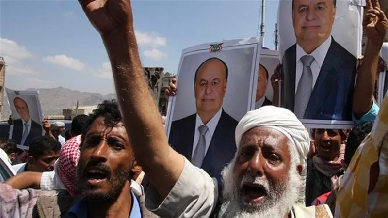 مسيرة حاشدة تأييدًا للرئيس منصور هادي في تعز اليمنية