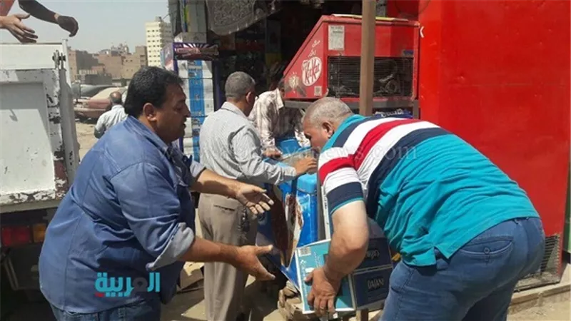 بالصور.. تفاصيل حملة رفع الأكشاك المخالفة بحي المرج