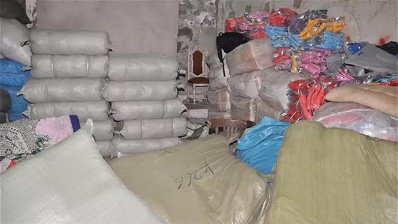 جمارك بورسعيد تحبط محاولة تهريب ملابس جاهزة أجنبية الصنع