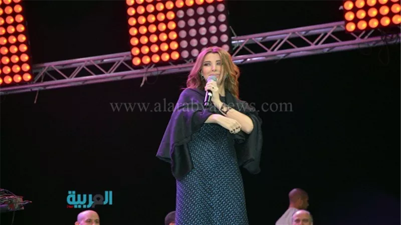 بالصور.. نانسي عجرم تشعل حفل عيد الربيع بالنادي الأهلي