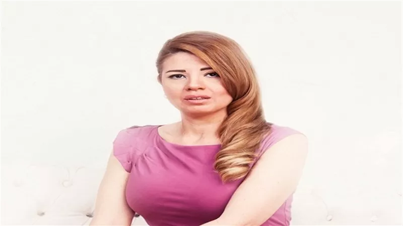 رانيا فريد شوقي تنعي والد شيرين وجدي على 