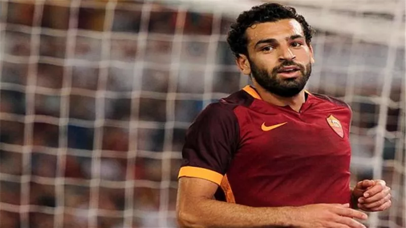 بالفيديو.. صلاح يحرز الهدف الأول لروما أمام جنوى