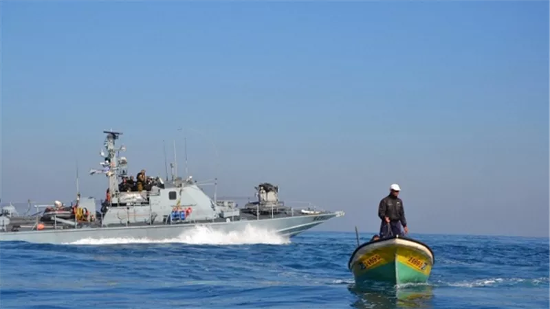 مستوطنون يواصلون اقتحام الأقصى وزوارق الاحتلال تهاجم الصيادين في بحر غزة